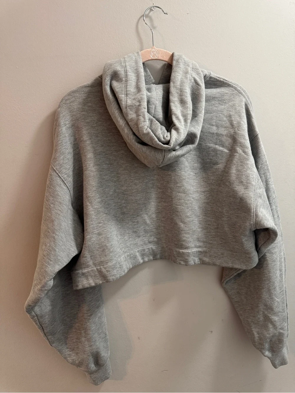 ALO Yoga soft gray